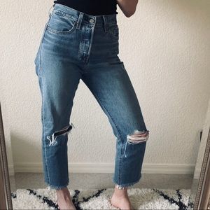 Levi’s | Wedgie High Waisted Cropped Jeans